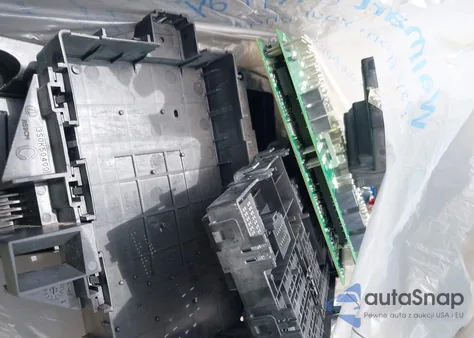 2013 Ford F-150 Lariat из США, поврежденный, VIN 1FTFX1CF7DFA26724